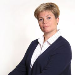 Уханова Инна